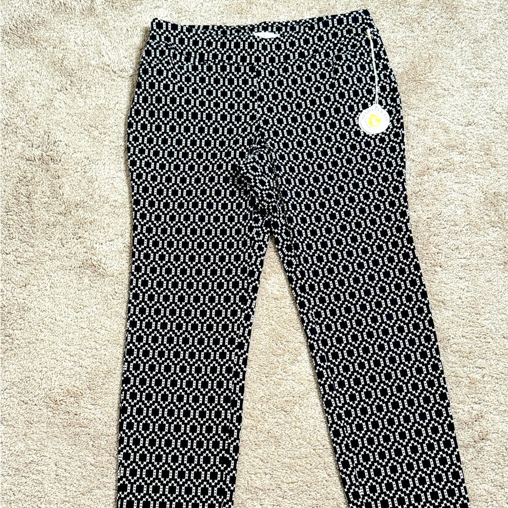 Black and deco style ankle/crop pants